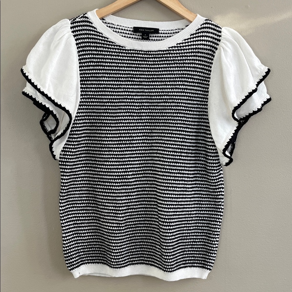 Ann Taylor Woven Flutter Short Sleeve Sweater black/white stripe size medium